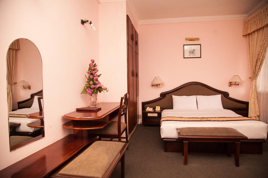 Golf 1 Hotel Da Lat Room photo