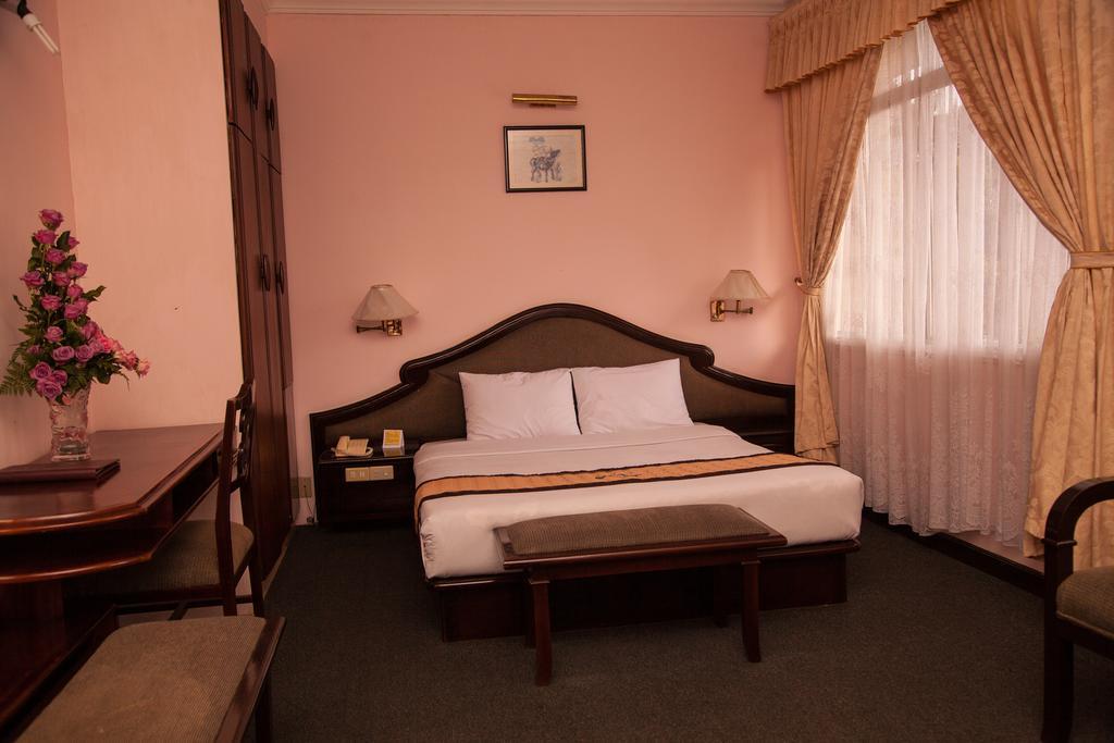 Golf 1 Hotel Da Lat Room photo